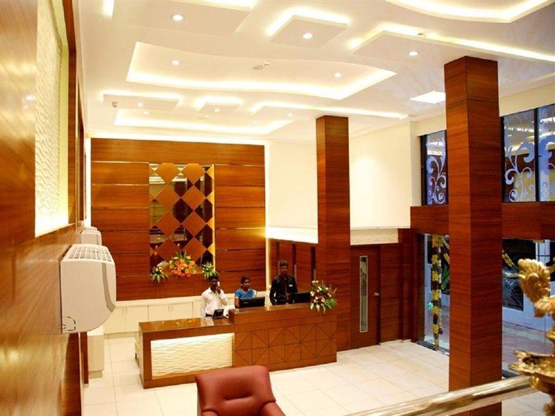 Poppys S.E.T Residency Hotel Kumbakonam Bagian luar foto